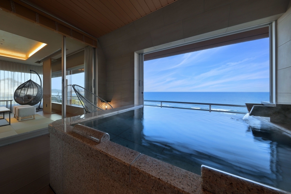 2023年春、千葉県・南房総の旅館「鴨川館」に大人のためのテラスリビングと1室限定のプレミアムルームが誕生
