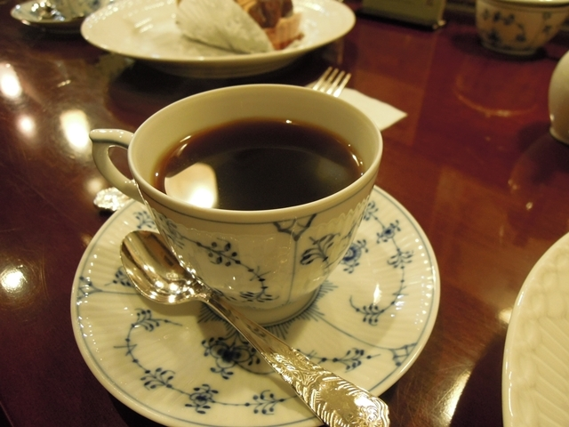 「上野」のおすすめカフェ④椿屋珈琲店　上野茶廊