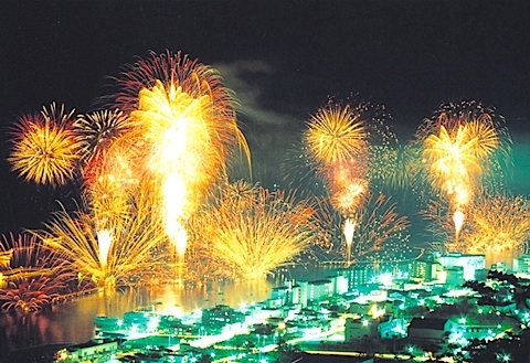 函館の夜景も見られる♡2016年版!北海道・夏の「花火大会」