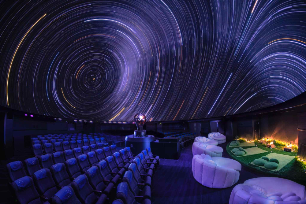 東京・池袋の「コニカミノルタプラネタリウム満天 in Sunshine City」で星空の映像美に酔いしれるイタリア散歩