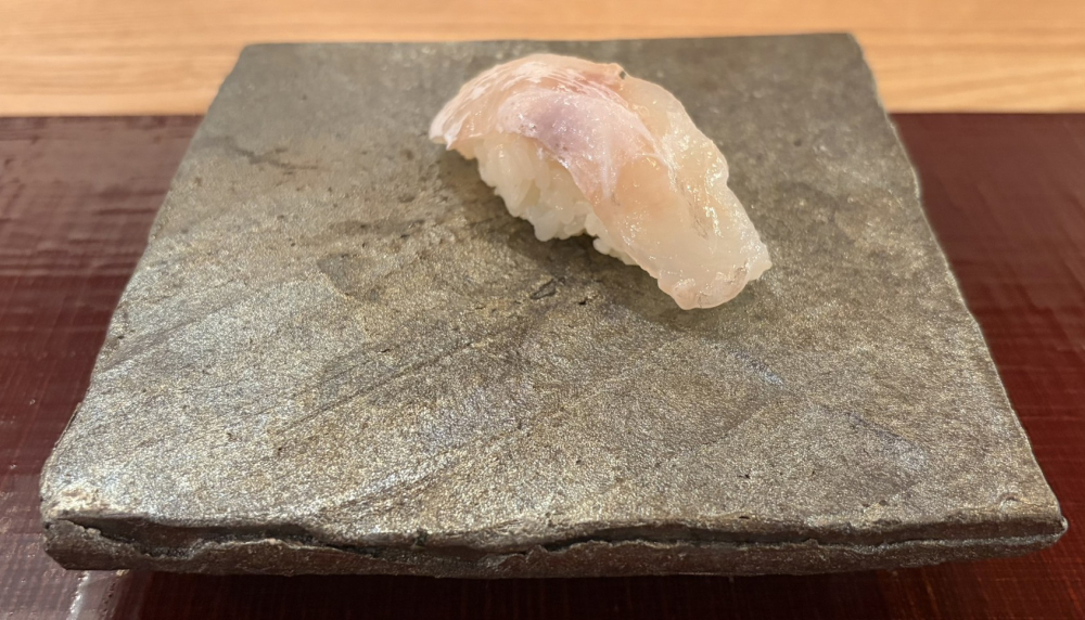 「寿司一品 和奏」で旬の握りと一品料理に舌鼓