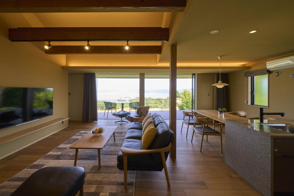 “遊ぶ、食べる、泊まる”が揃う！瀬戸内海を一望する広島県の「瀬戸内ゴルフリゾート」で寛ぎの非日常体験