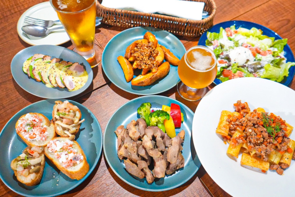 シーンに合わせて選べる2種類のコース料理