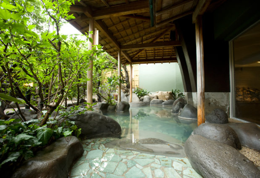 希少な自家源泉を贅沢にかけ流しで