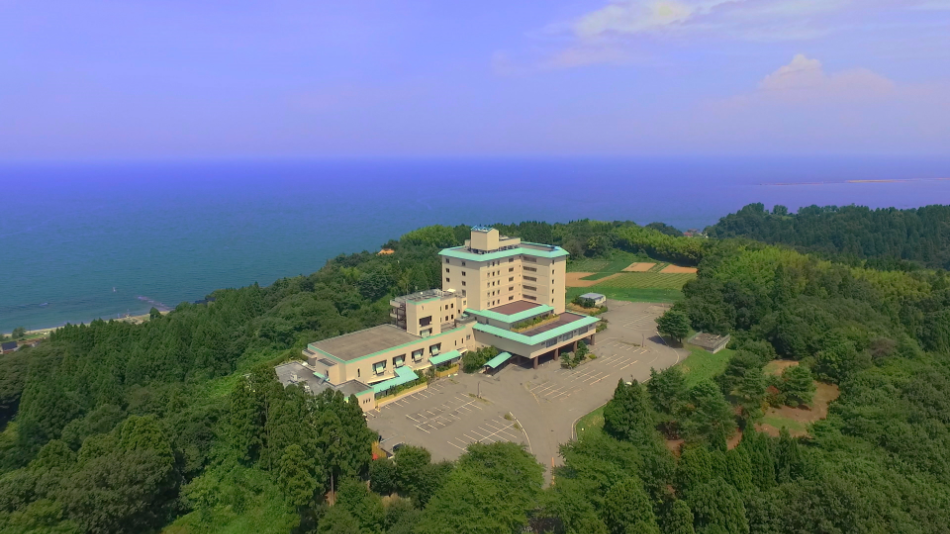 万葉の歌にも遺る「雨晴海岸」の歴史と風土に触れる旅