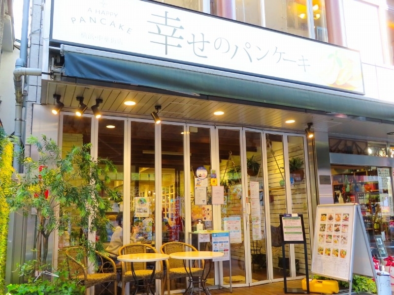 【3】ふわふわ食感で幸せに!「幸せのパンケーキ 横浜中華街店」