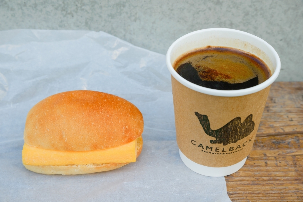 【2】元寿司職人の技がキラリ! 珠玉の出汁巻きサンド/CAMELBACK sandwich & espresso(渋谷区)