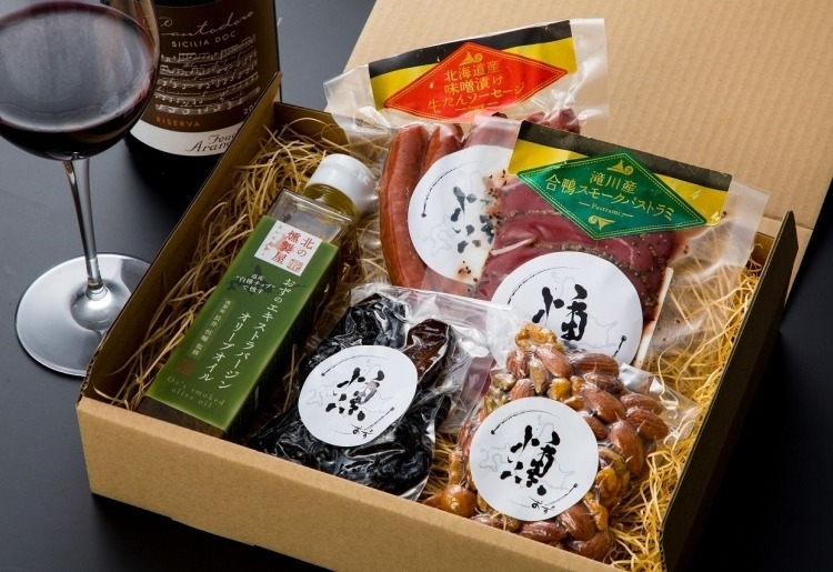 【赤ワインに合わせるなら】燻製師がワイン用にセレクト「燻製やギフト 赤ワインギフト」