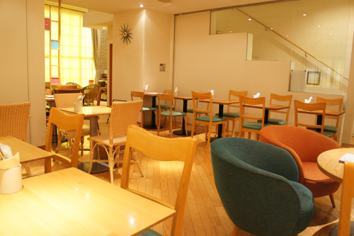 銀座のカフェ「CAFE FREDY」のフレンチトーストには隠し味が