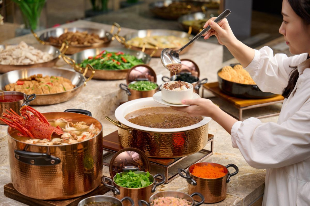 【台湾情報】世界を巡る気分で朝昼ごはんビュッフェ、美しい“星付きの風景”を、そっとお皿にその2