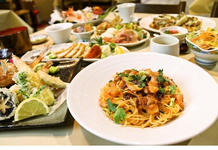 双子の兄弟がオープン！和食もイタリアンも食べられるお店を発見